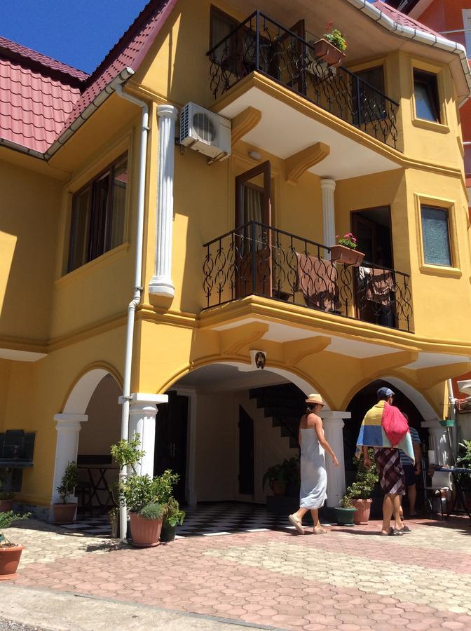 Deluxe Guest House Kvariati Kültér fotó